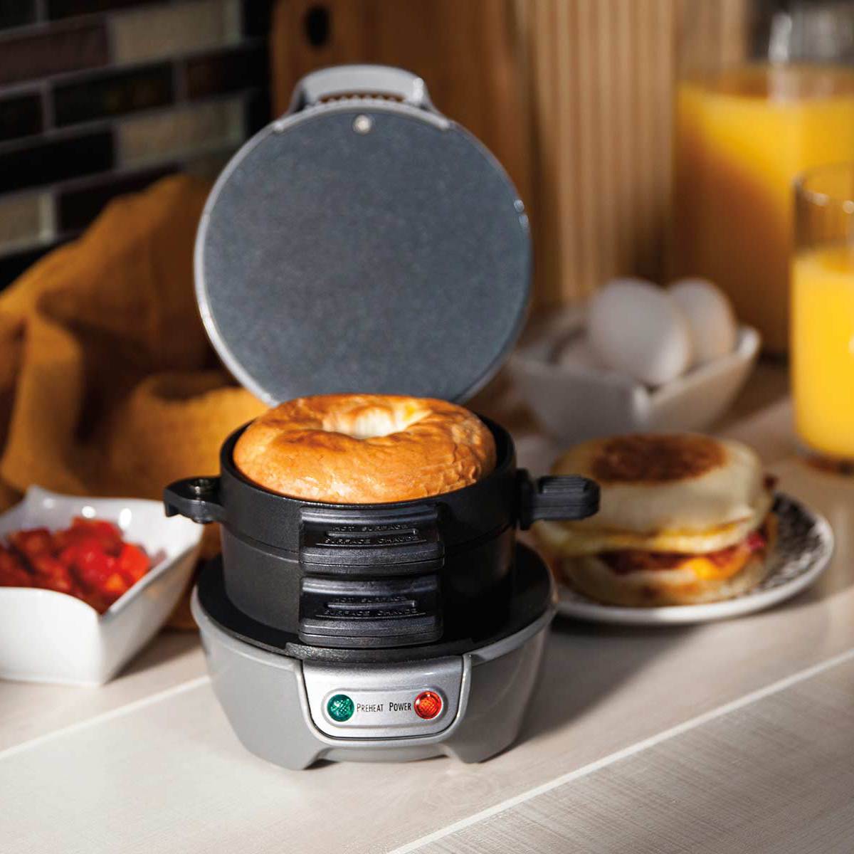 Compact Cylindrical Sandwich Maker
